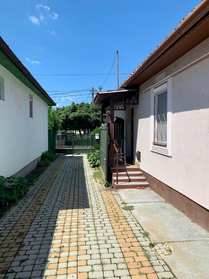 HajdúszoboszlóAmira Apartman公寓 外观 照片